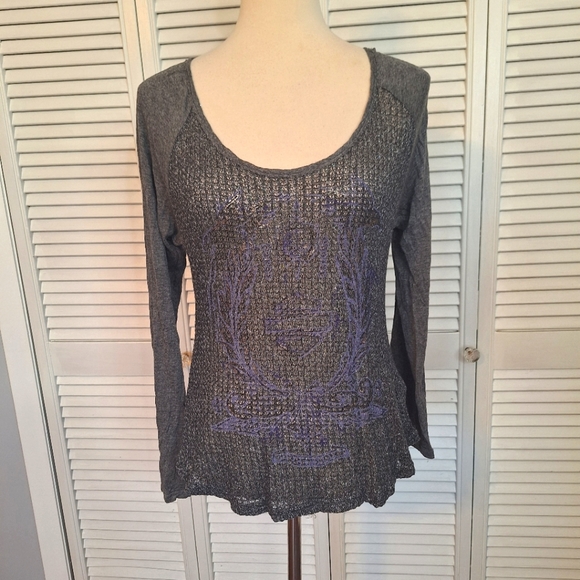 Harley-Davidson Tops - Harley Davidson long sleeve pullover stretchy shimmery top sz medium *J